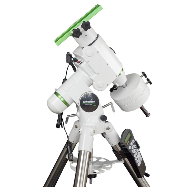 Skywatcher Maksutov telescope MC 150/1800 SkyMax HEQ5 Pro SynScan GoTo