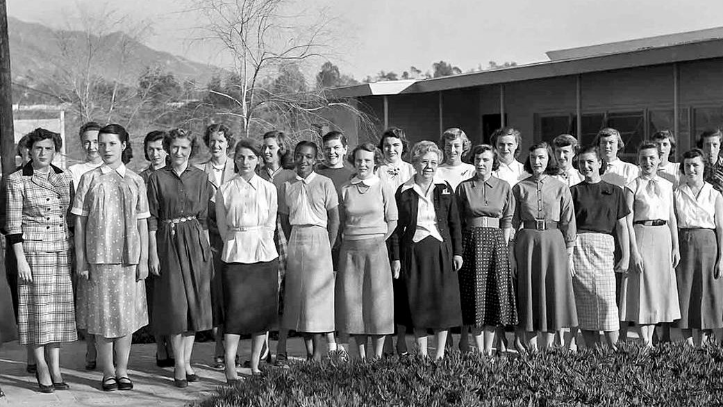 The "computresses" at the JPL Campus 1953; © NASA/JPL-Caltech