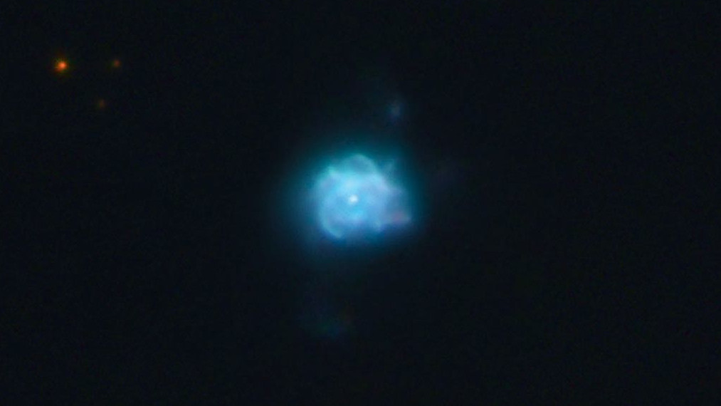 The planetary nebula NGC 6210 in the constellation of Hercules captured with a 9.25 inch Celestron with a 2× teleconverter. Carsten Dosche