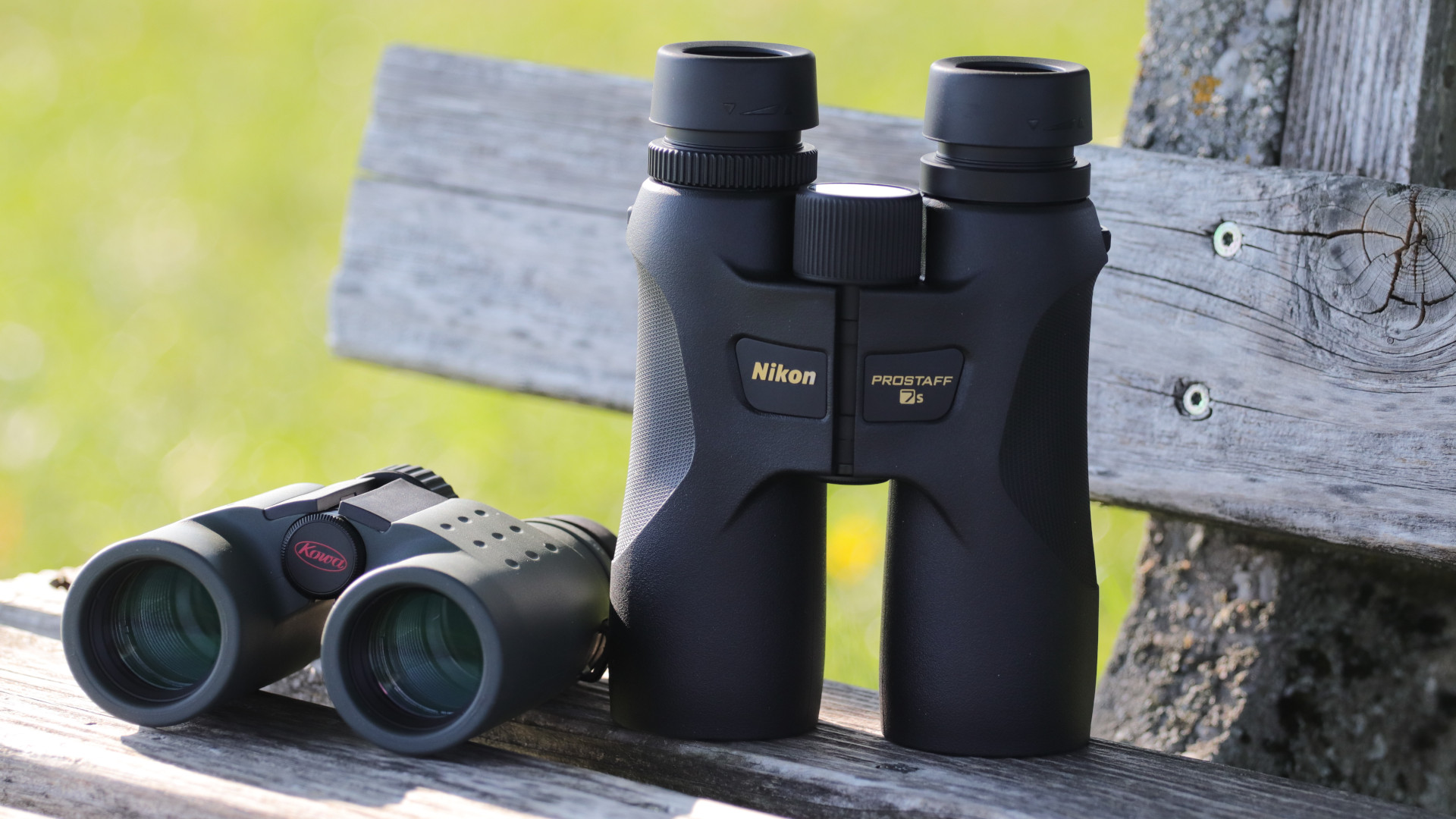 Mid range binoculars 2025