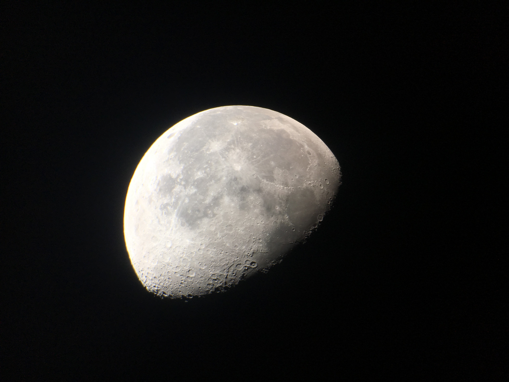 What you need for great shots of the Moon