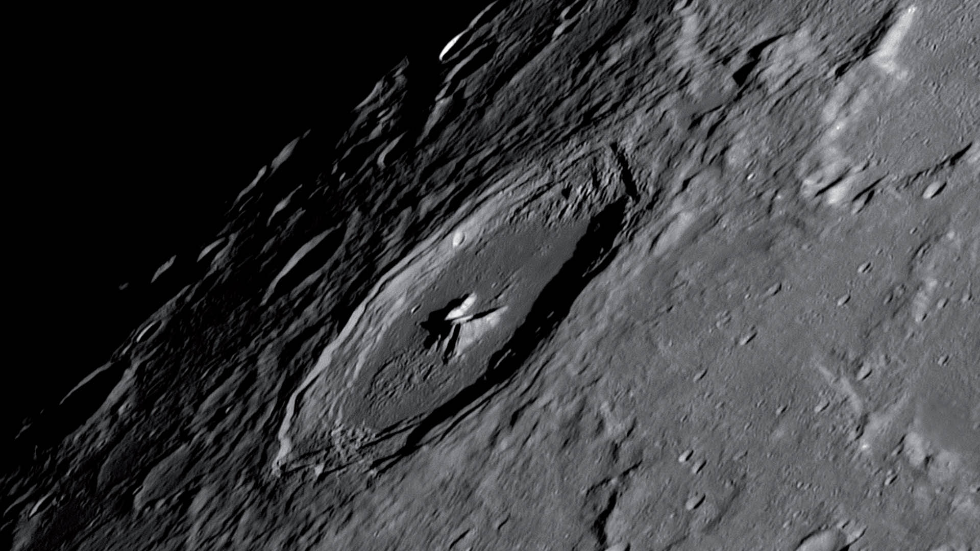 The surface of the Moon always offers an exciting subject, and the finest details can be extracted from a video if you have the right software. M. Weigand