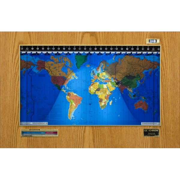 Geochron Original Kilburg in real honey oak veneer gold bordered design