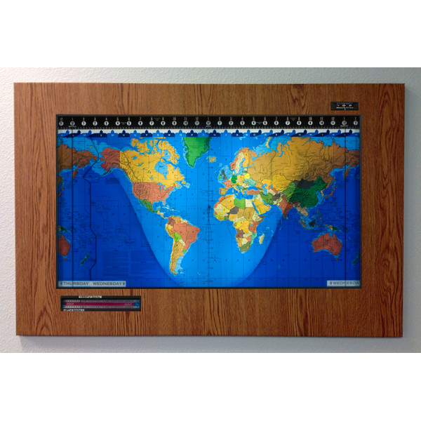 Geochron Original Kilburg in designer oak plastic black bordered design