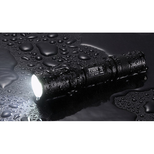 Nitecore P20UV torch