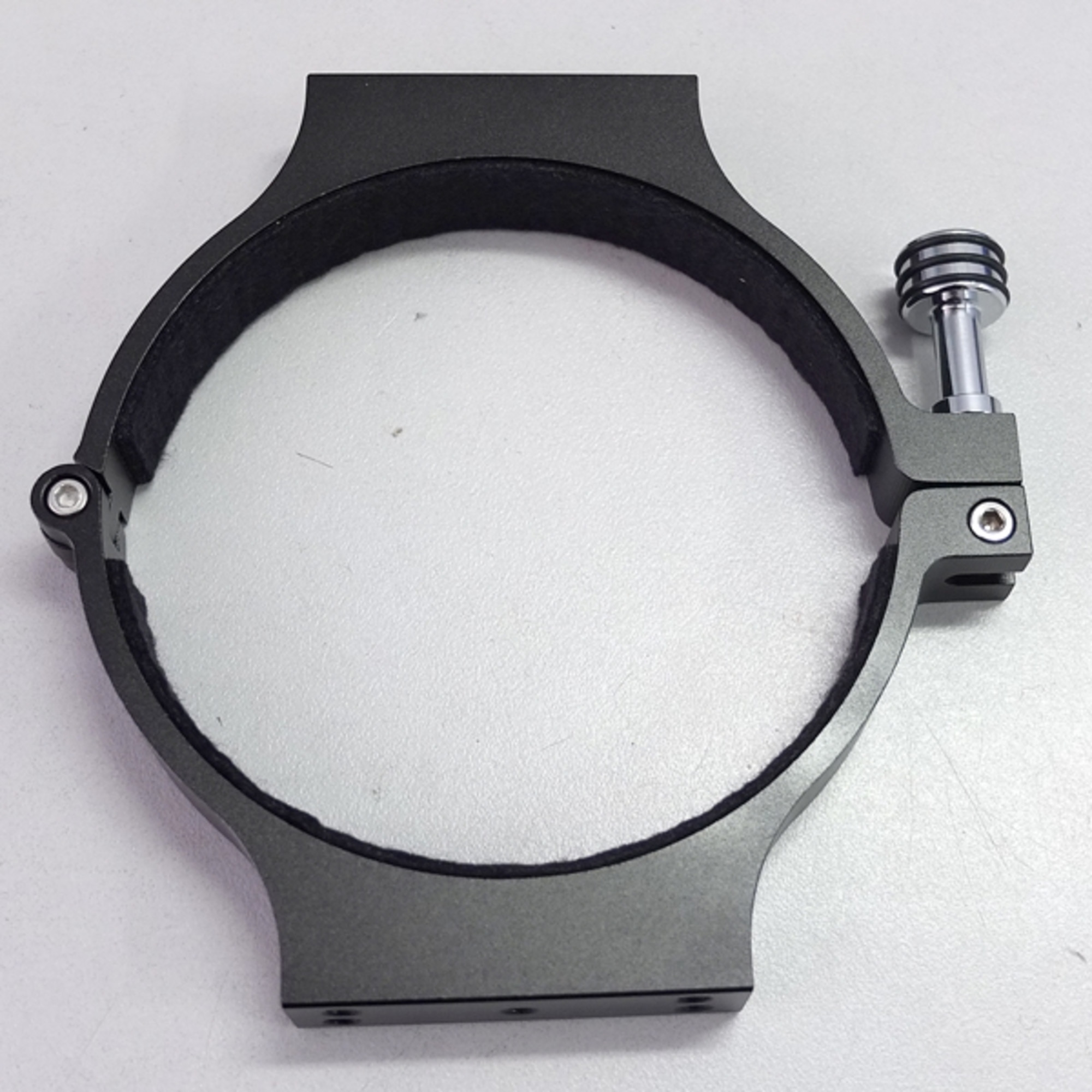 APM Tube ring clamps, 136mm