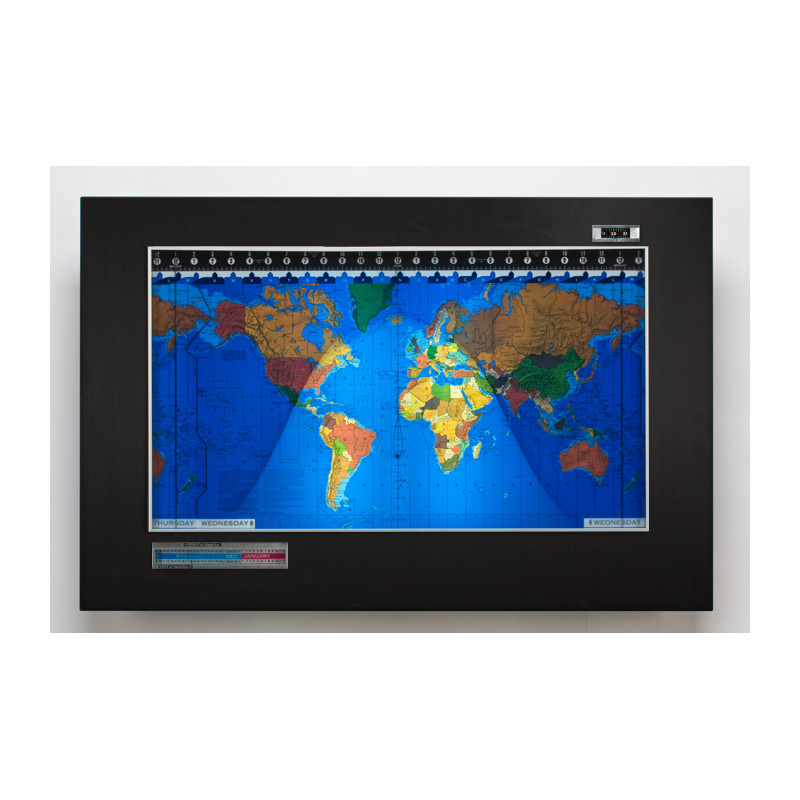 Geochron Original Kilburg in black anodized aluminium silver bordered design