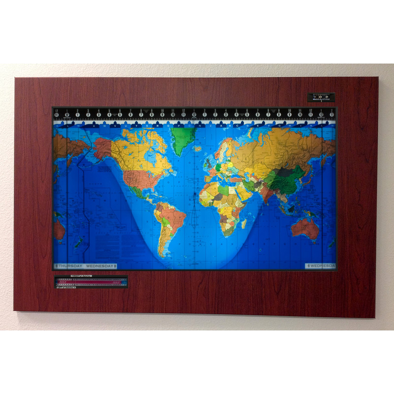 Geochron Original Kilburg in Boston cherry plastic black bordered design