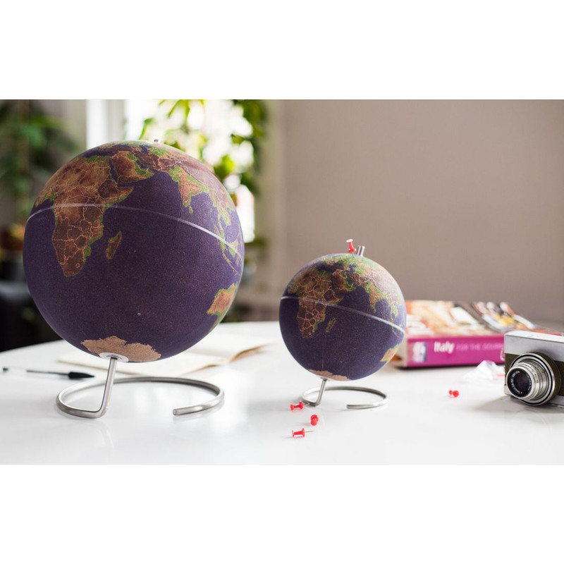 suck UK Coloured Cork globe 15cm for pinning