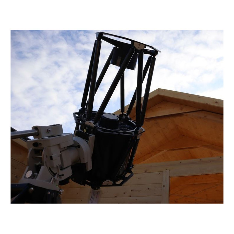 Dome Parts GreenLine Mini observatory with wooden protective cover