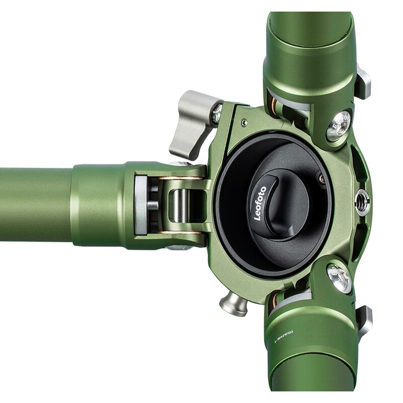 Leofoto Carbon tripod LM-364CL Summit Olive
