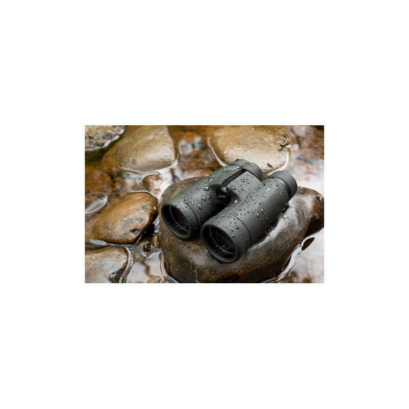 Nikon Prostaff P7 10x42 binoculars
